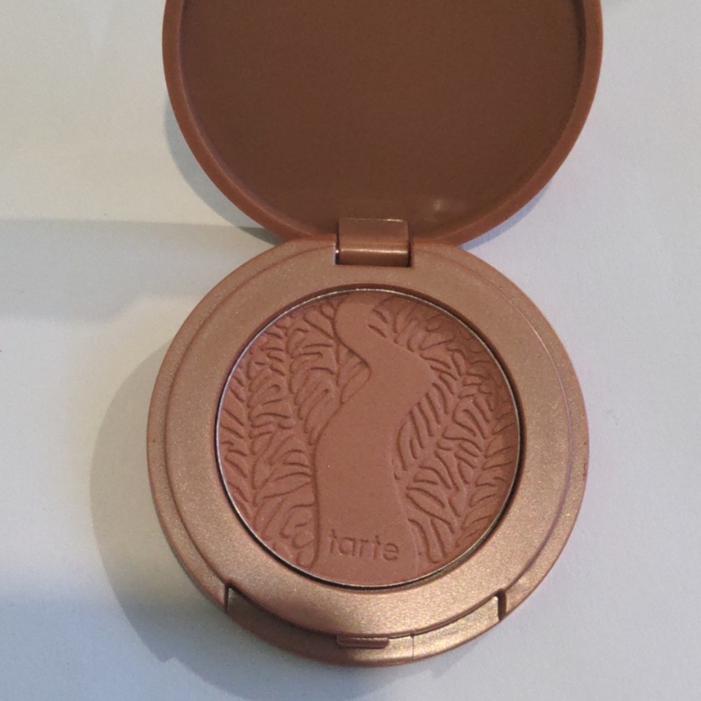 NWOT Tarte blush